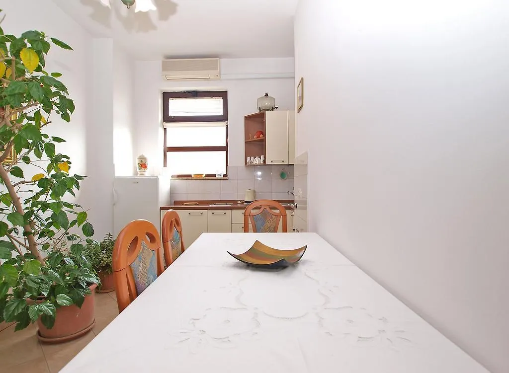 Apartment Nada 1202  Banjole