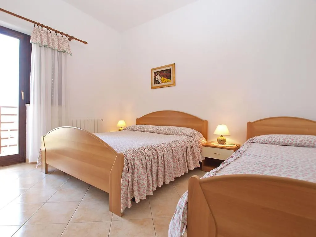 Apartment Nada 1202  Banjole