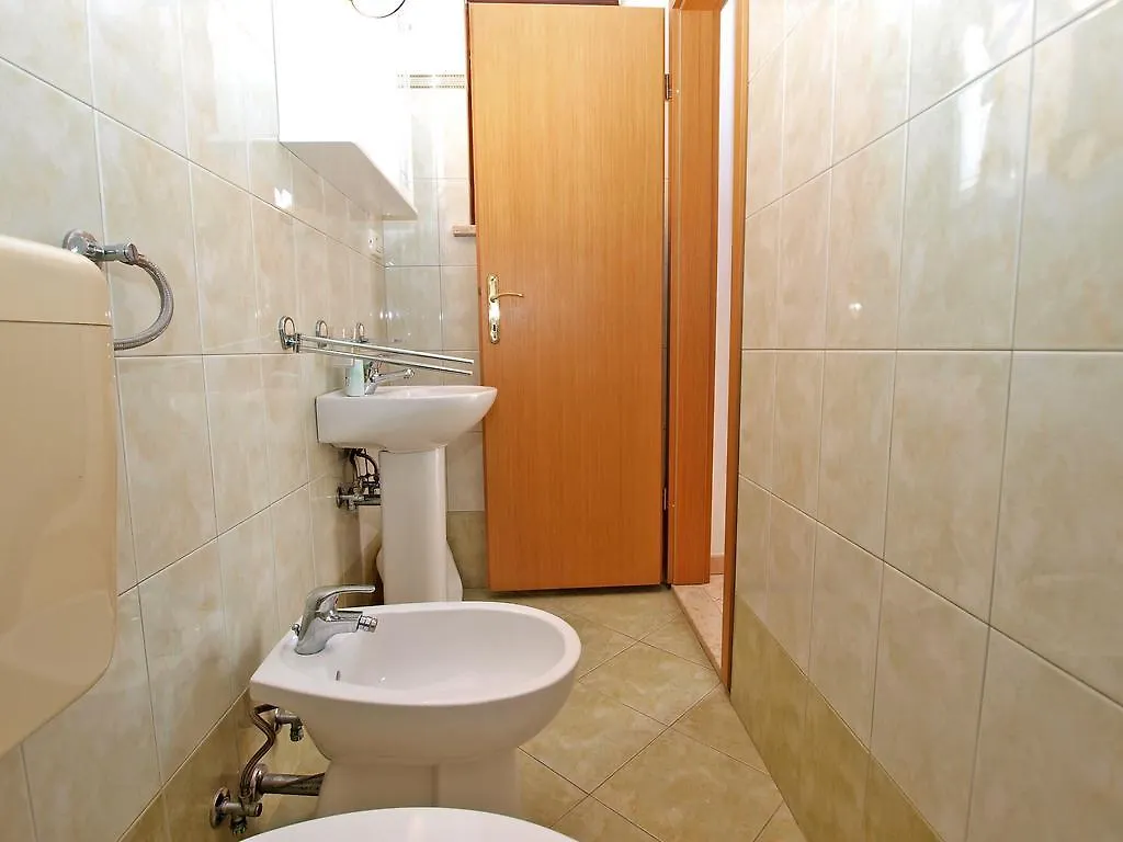 Apartment Nada 1202 Banjole
